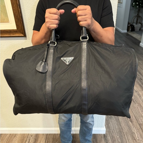 Authentic Prada Travel bag with key & lock set - Picture 9 of 15